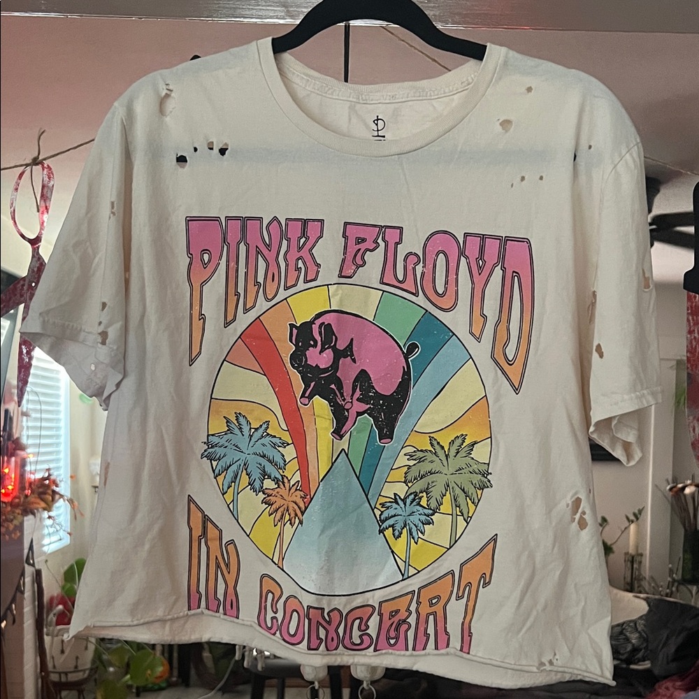 Retro Pink Floyd In Concert Distressed Graphic Band Tee